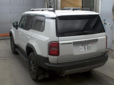 TOYOTA LAND CRUISER