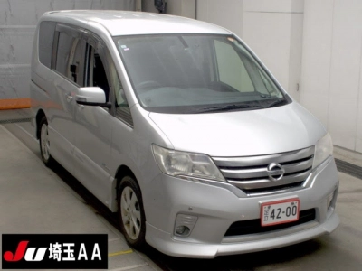 NISSAN SERENA