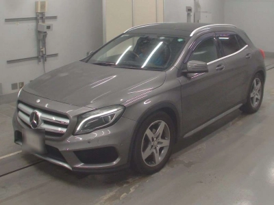 MERCEDES BENZ GLA