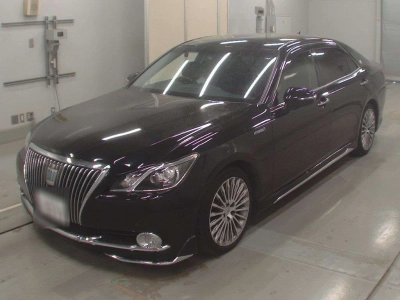 TOYOTA CROWN MAJESTA