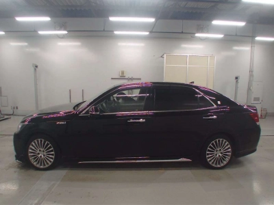 TOYOTA CROWN MAJESTA