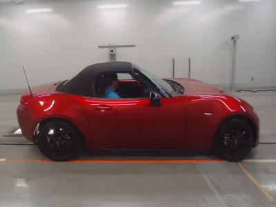 MAZDA ROADSTER