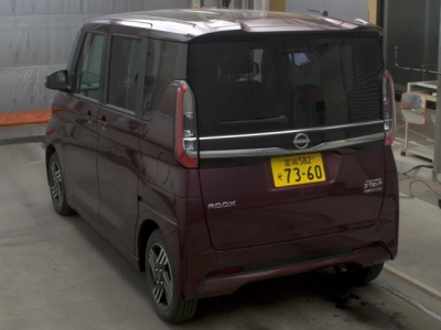NISSAN ROOX