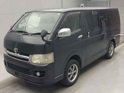 TOYOTA REGIUS VAN