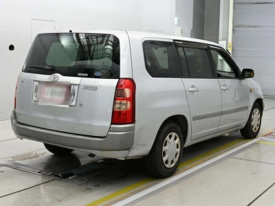 TOYOTA SUCCEED VAN