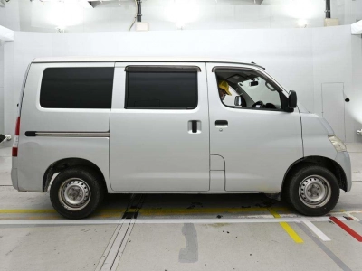 TOYOTA TOWN ACE VAN