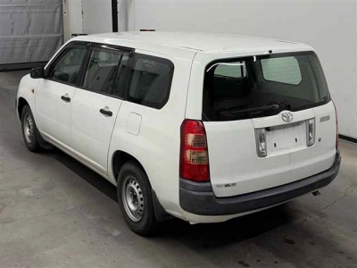 TOYOTA SUCCEED VAN