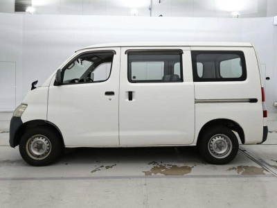 TOYOTA LITE ACE VAN