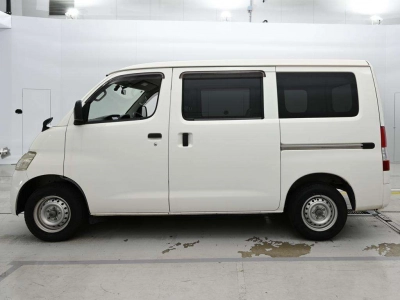TOYOTA TOWN ACE VAN