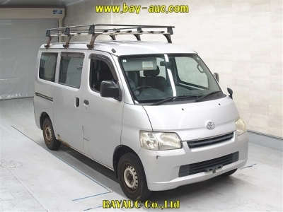 TOYOTA LITE ACE VAN
