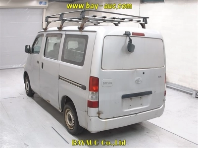 TOYOTA LITE ACE VAN