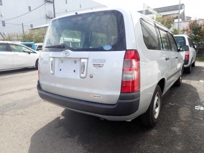 TOYOTA SUCCEED VAN