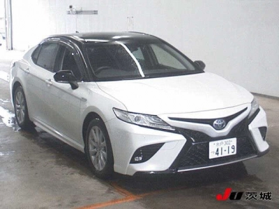 TOYOTA CAMRY