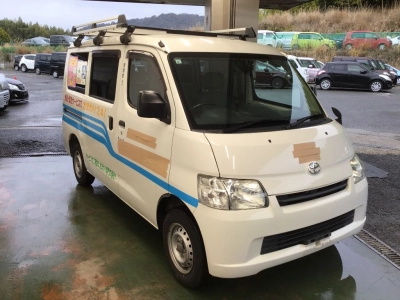 TOYOTA LITE ACE VAN