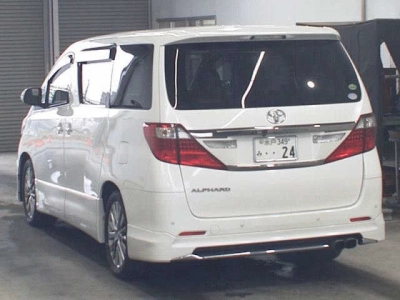 TOYOTA ALPHARD