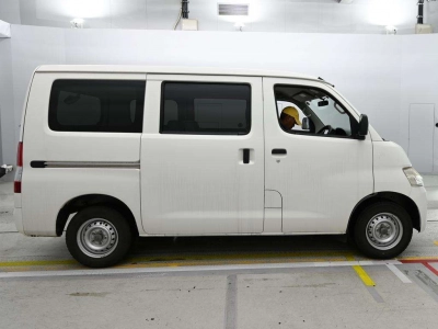 TOYOTA LITE ACE VAN