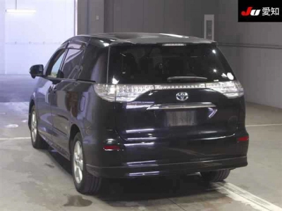 TOYOTA ESTIMA HYBRID