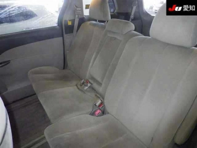 TOYOTA ESTIMA HYBRID