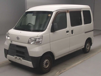 TOYOTA PIXIS VAN