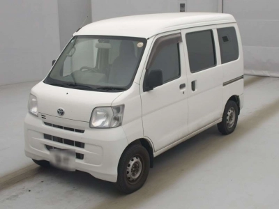 TOYOTA PIXIS VAN