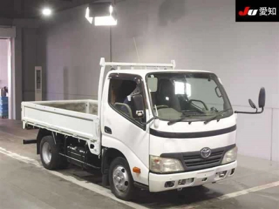 TOYOTA DYNA TRUCK