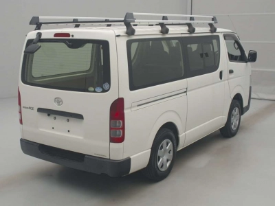 TOYOTA REGIUS VAN