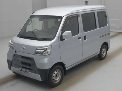 TOYOTA PIXIS VAN