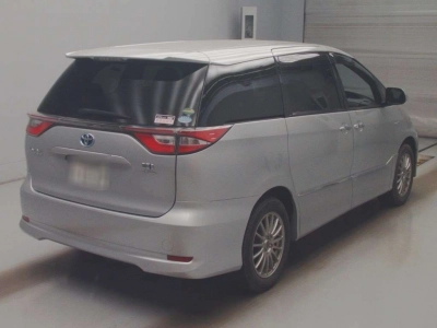 TOYOTA ESTIMA HYBRID