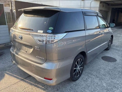 TOYOTA ESTIMA HYBRID