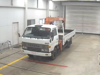 TOYOTA DYNA