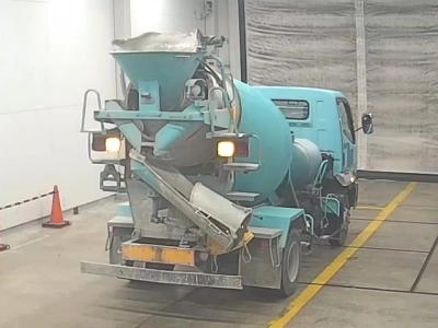 MITSUBISHI FUSO FIGHTER MIGNON