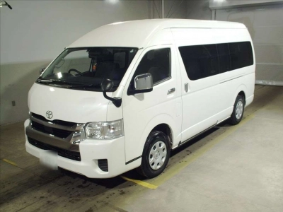 TOYOTA HIACE WAGON