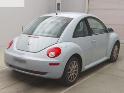 VOLKSWAGEN NEW BEETLE