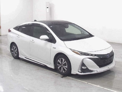 TOYOTA PRIUS PHV