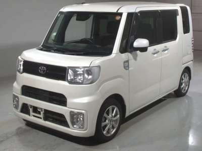 TOYOTA PIXIS MEGA