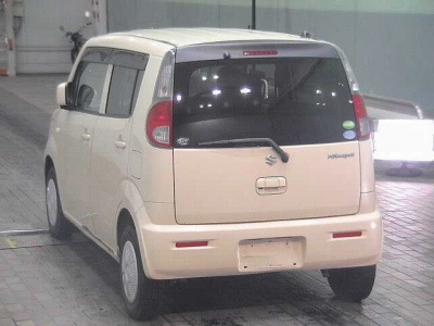 SUZUKI MRWAGON