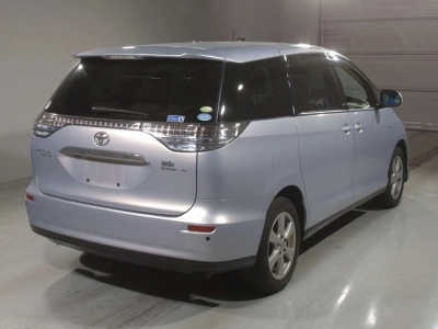 TOYOTA ESTIMA HYBRID