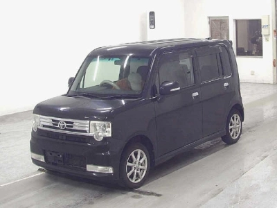 TOYOTA PIXIS SPACE