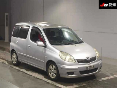 TOYOTA FUN CARGO