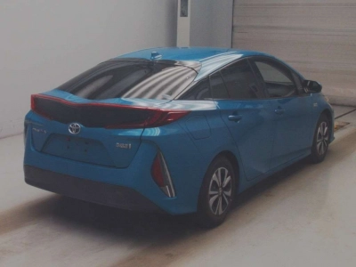 TOYOTA PRIUS PHV