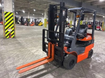 TOYOTA  FORKLIFT 