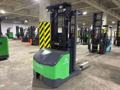 TOYOTA  FORKLIFT 