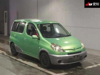 TOYOTA FUN CARGO