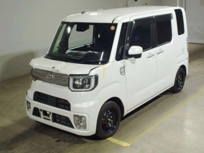 TOYOTA PIXIS MEGA