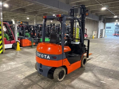 TOYOTA  FORKLIFT 