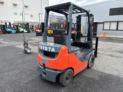 TOYOTA  FORKLIFT 