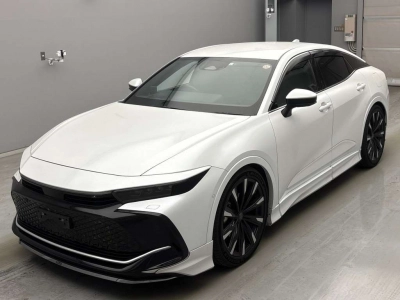 TOYOTA CROWN CROSSOVER