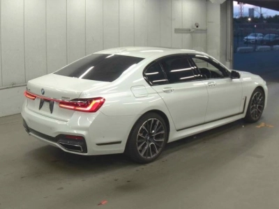 BMW 7 SERIES