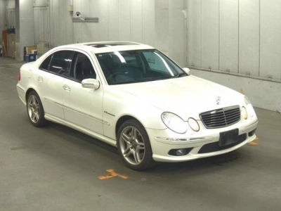 MERCEDES BENZ AMG E CLASS