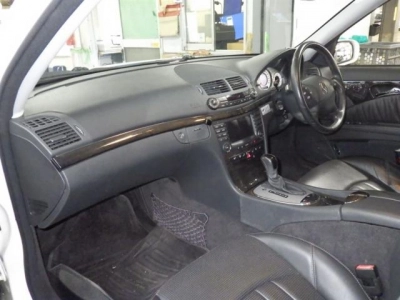 MERCEDES BENZ AMG E CLASS